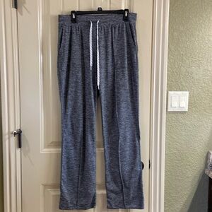 Soft Style Elastic Waistband Pant by Members Brand.  EUC!